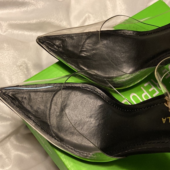 Clear plastic shoes - Size71/2 - Picture 3 of 9